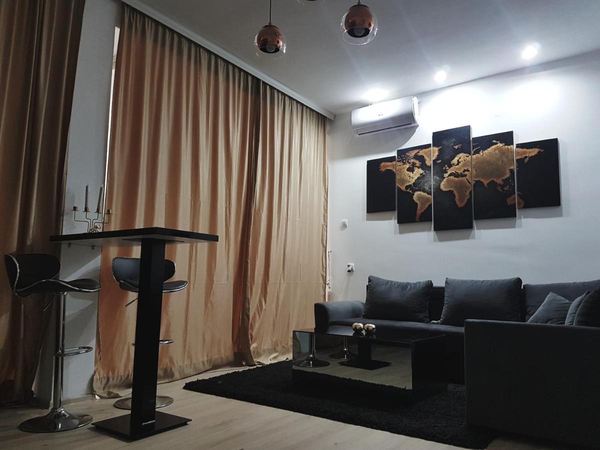 Apartments Vila White House Pančevo Eksteriør bilde