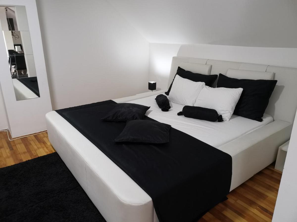 Apartments Vila White House Pančevo Rom bilde