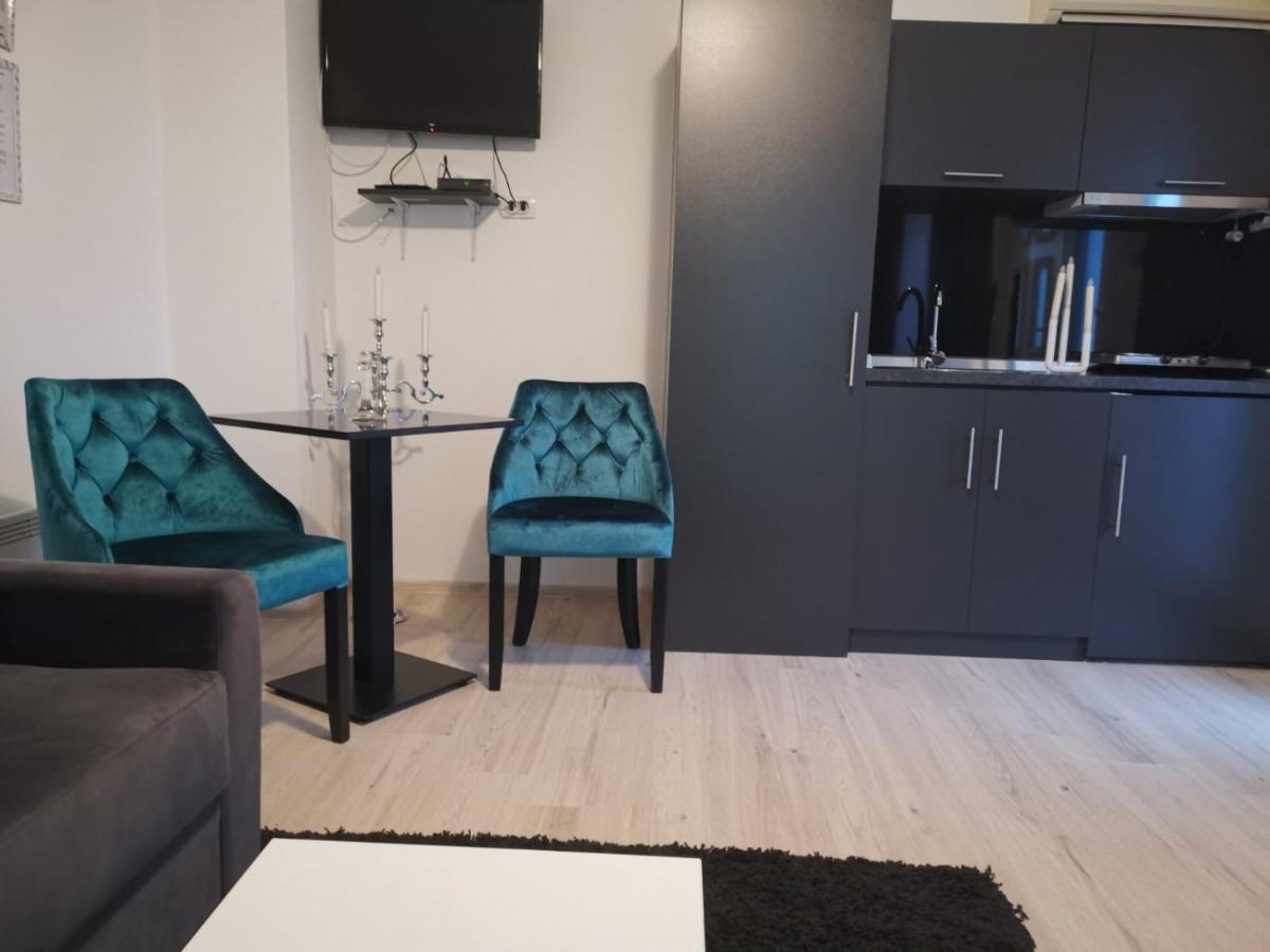 Apartments Vila White House Pančevo Eksteriør bilde